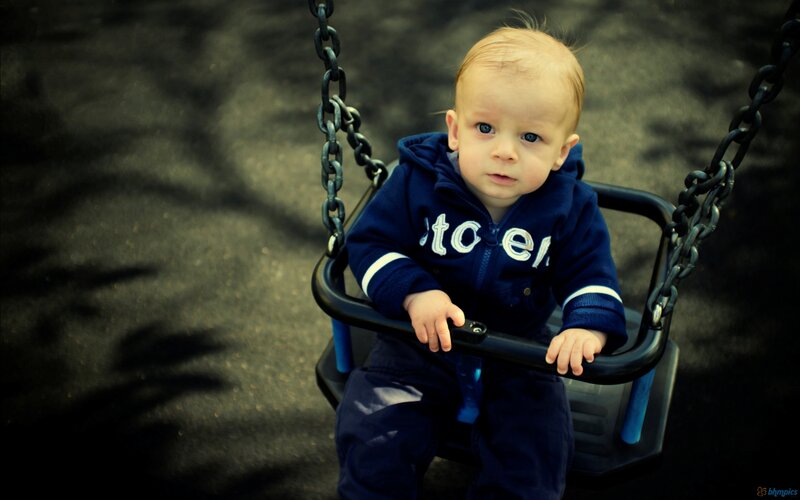 Baby in Swing