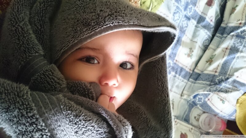 Baby in Towel — Gray