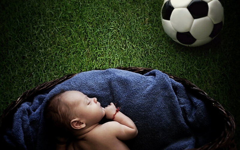 Baby Sleeping in Basket — Blue