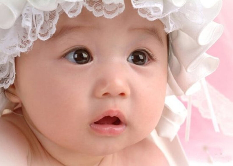 Baby Wearing Bonnet