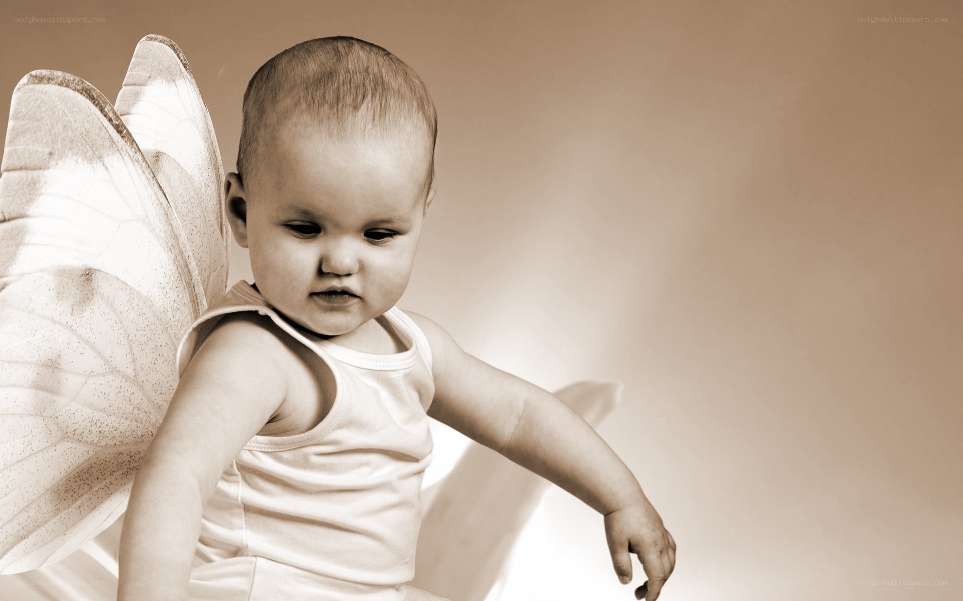 baby with angel wings