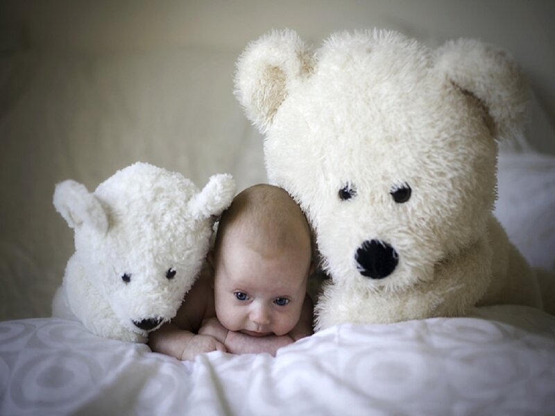 Baby with Teddy Bears — White
