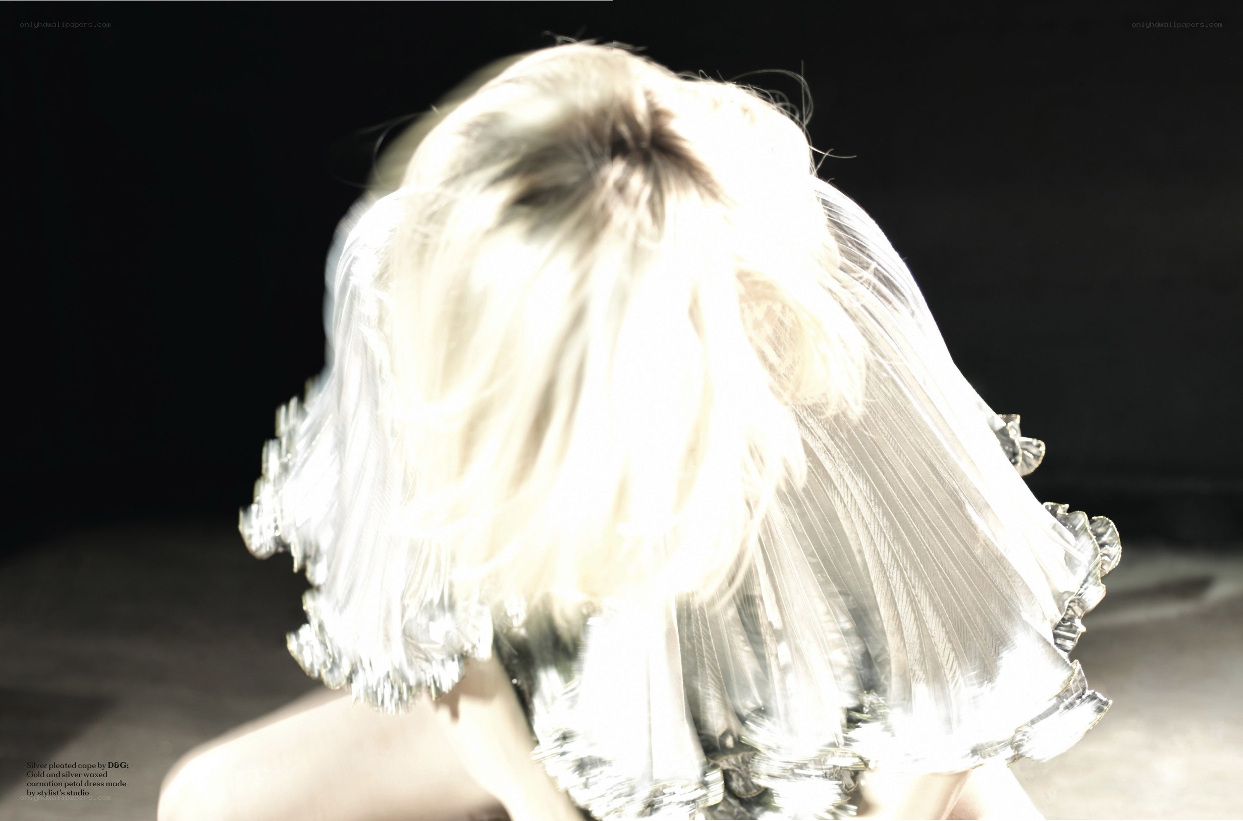 back view of blonde model