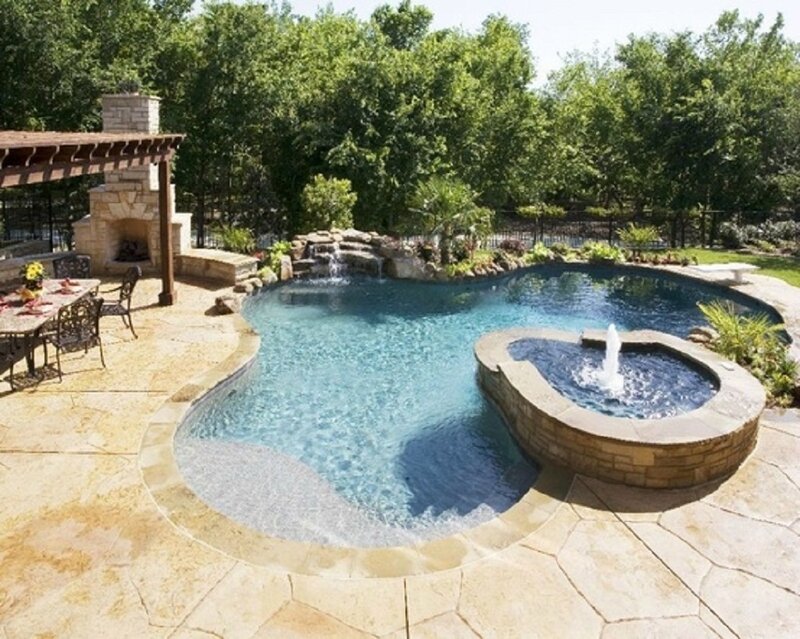 Backyard Pool with Fountain