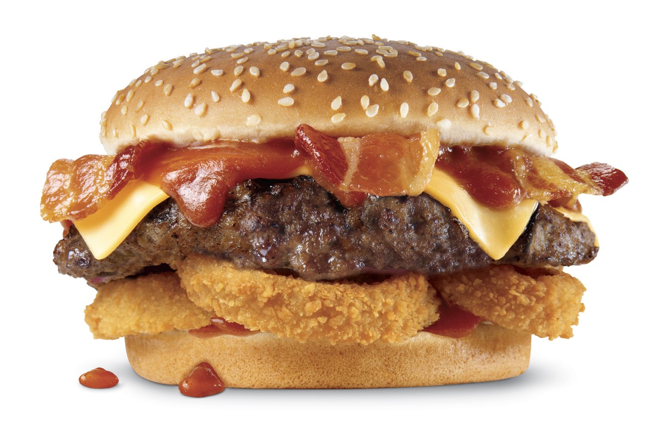 Bacon cheeseburger with onion rings