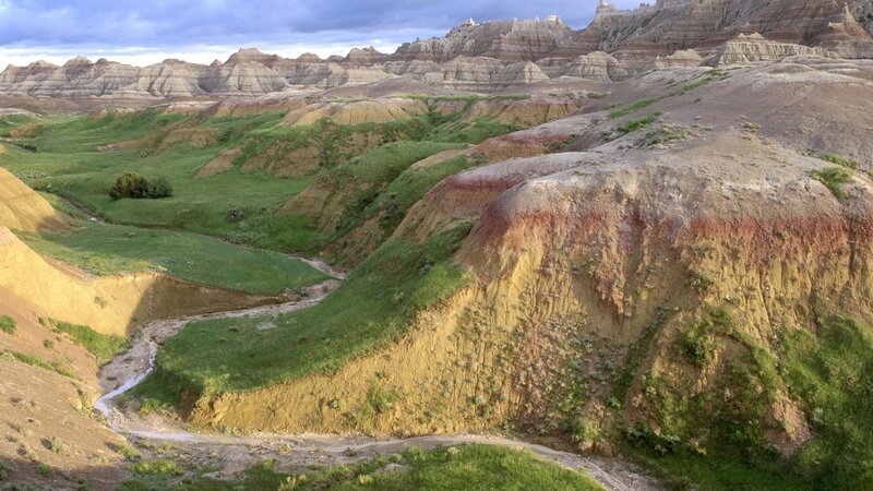 Badlands Canyon Landscape — Green, Dramatic