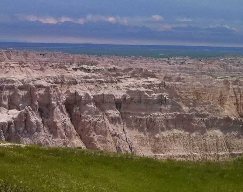 Badlands Canyon Landscape — Green