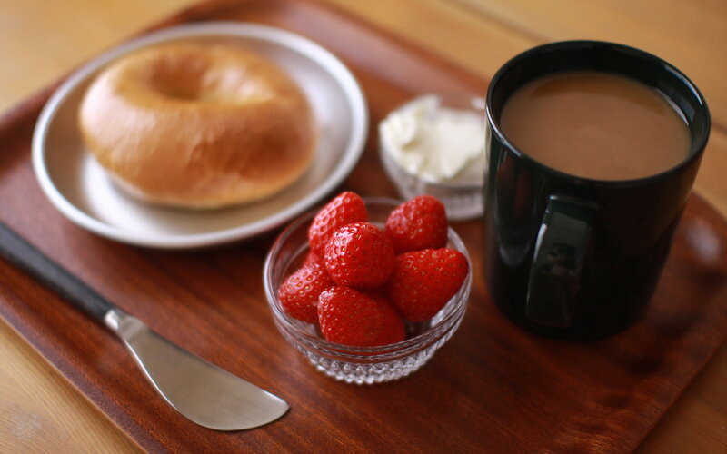 Bagel with Strawberries