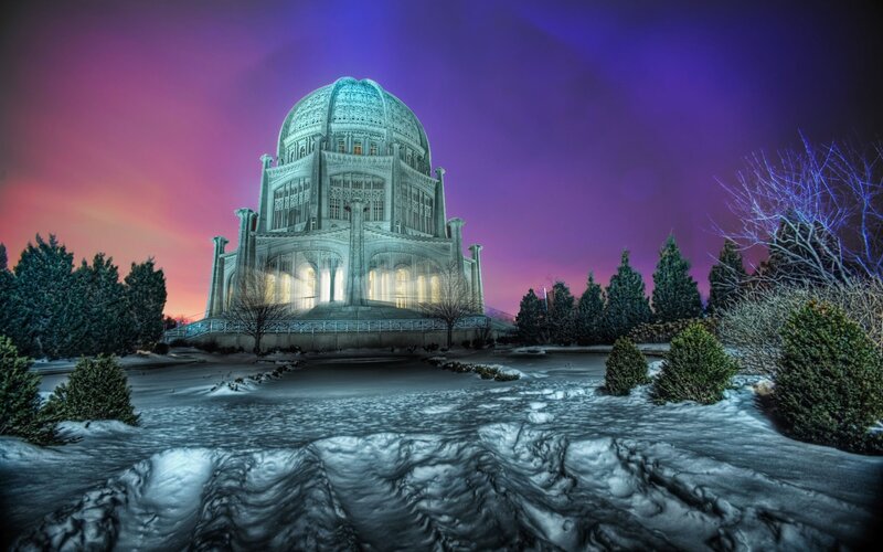Bahá'í House of Worship at night