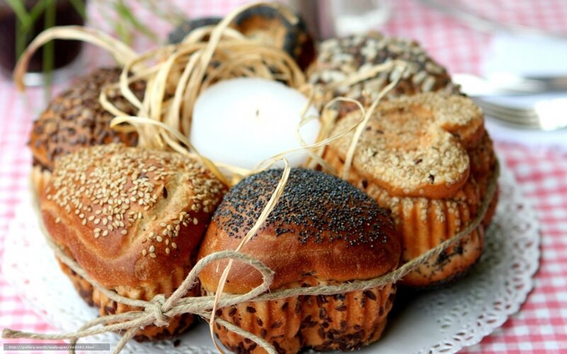 Baked Bread Wreath — Brown