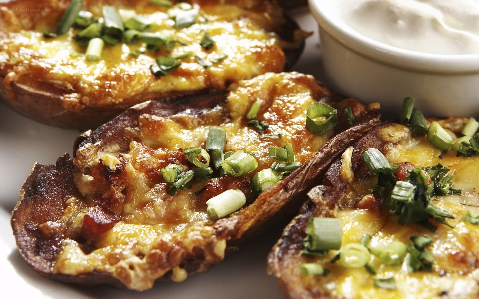 Baked potato skins with cheese