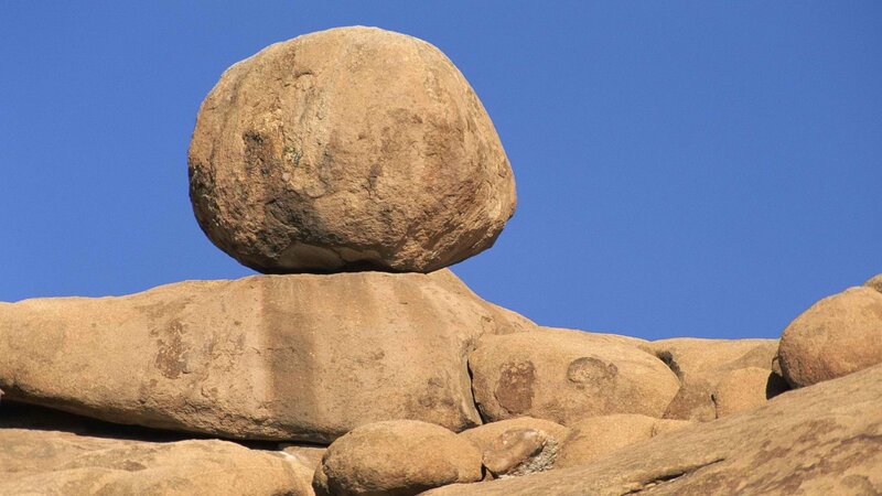 Balanced Boulder