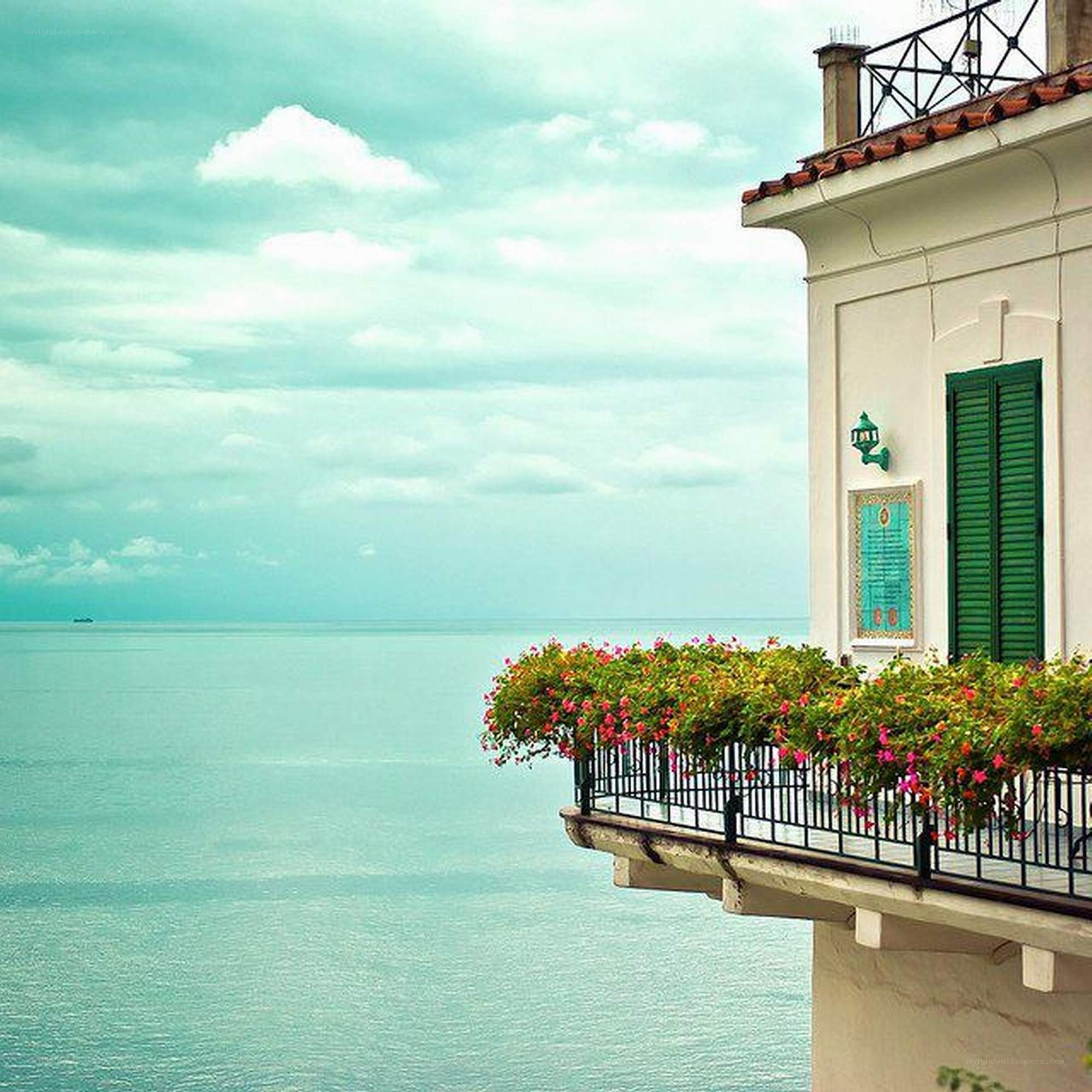Balcony overlooking the sea