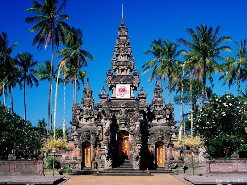 Bali Temple Gate — Blue