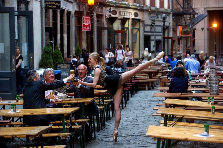 Ballerina at outdoor pub