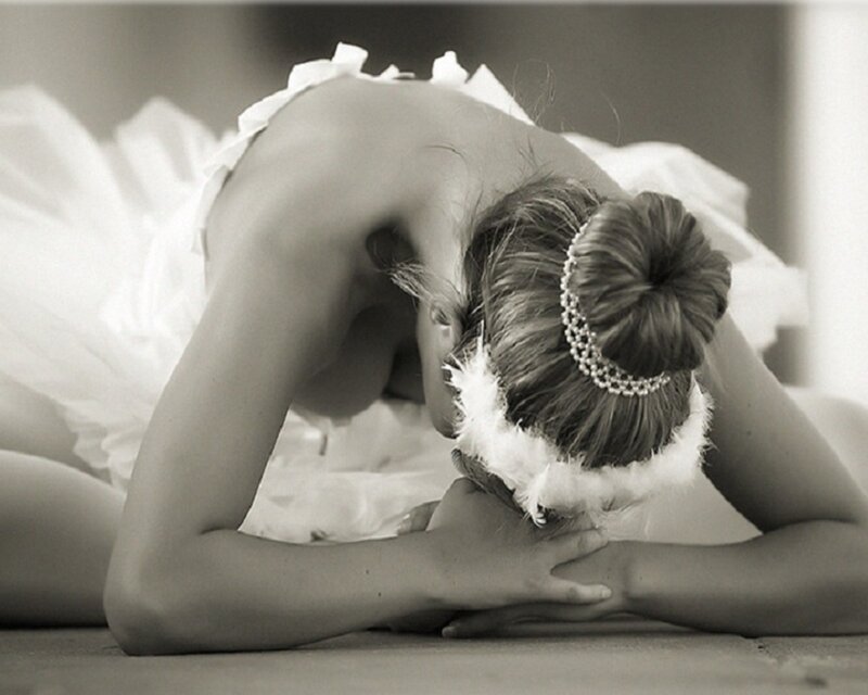 Ballerina in a bow