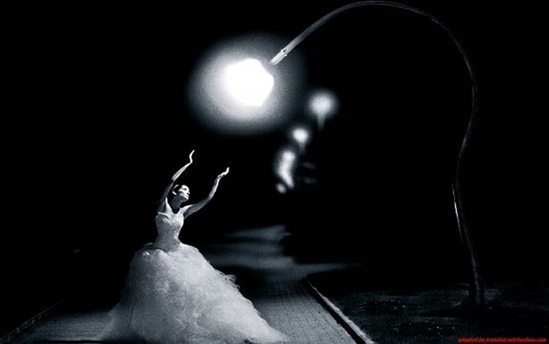 Ballerina in White Dress — Black