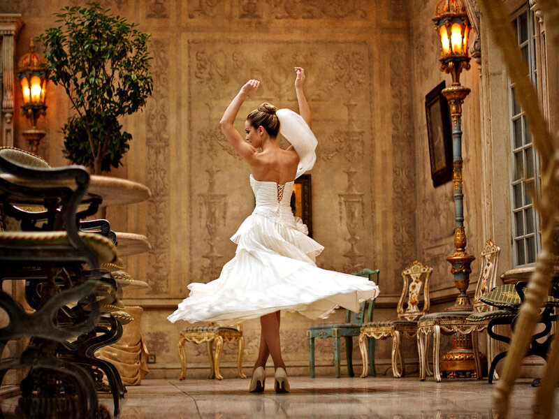 Ballerina in White Dress — Elegant