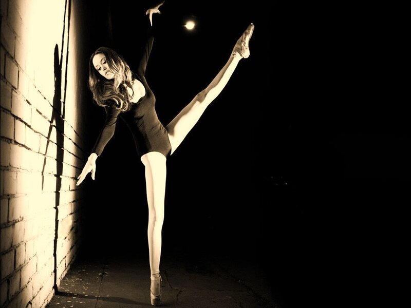 ballet dancer in alley