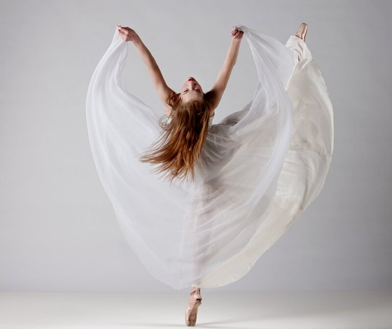 Ballet Dancer in White — Graceful, Photograph, Dress