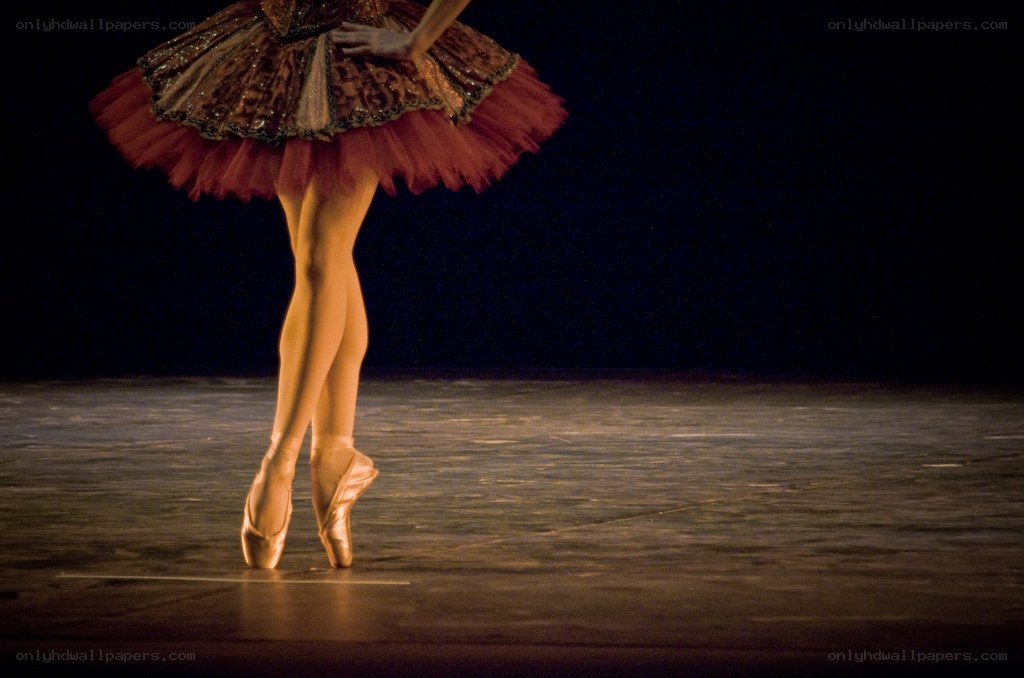 ballet dancer on pointe