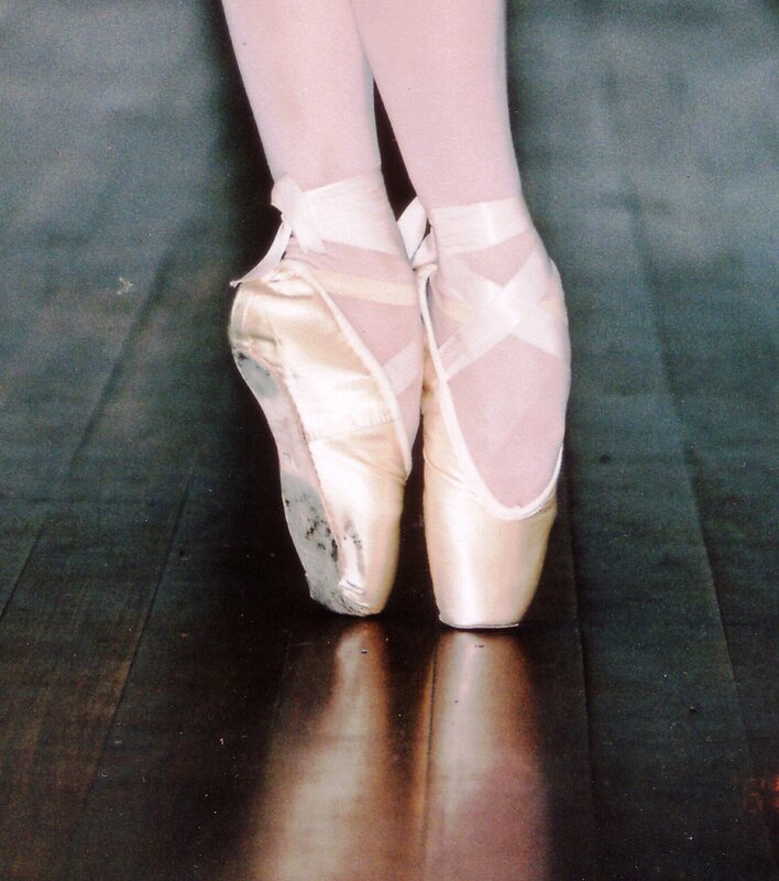 ballet dancer on pointe