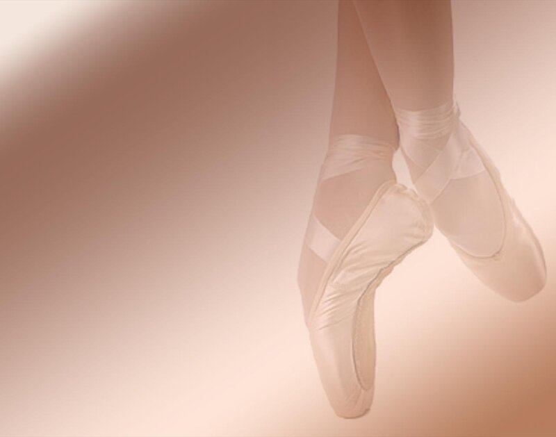 Ballet Dancer's Feet — Pink
