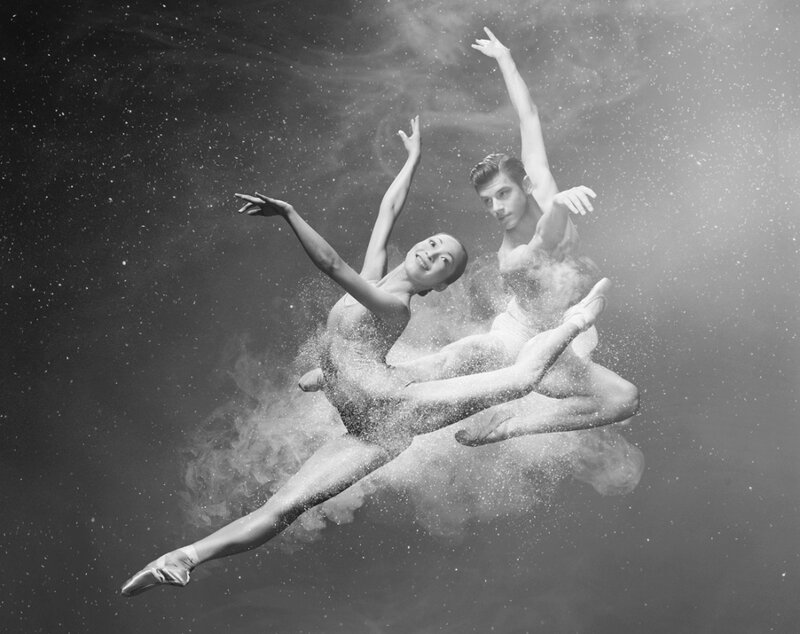 Ballet Dancers in Motion — Black