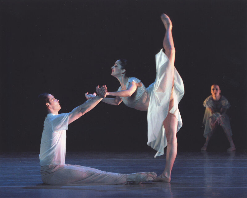 Ballet dancers in performance
