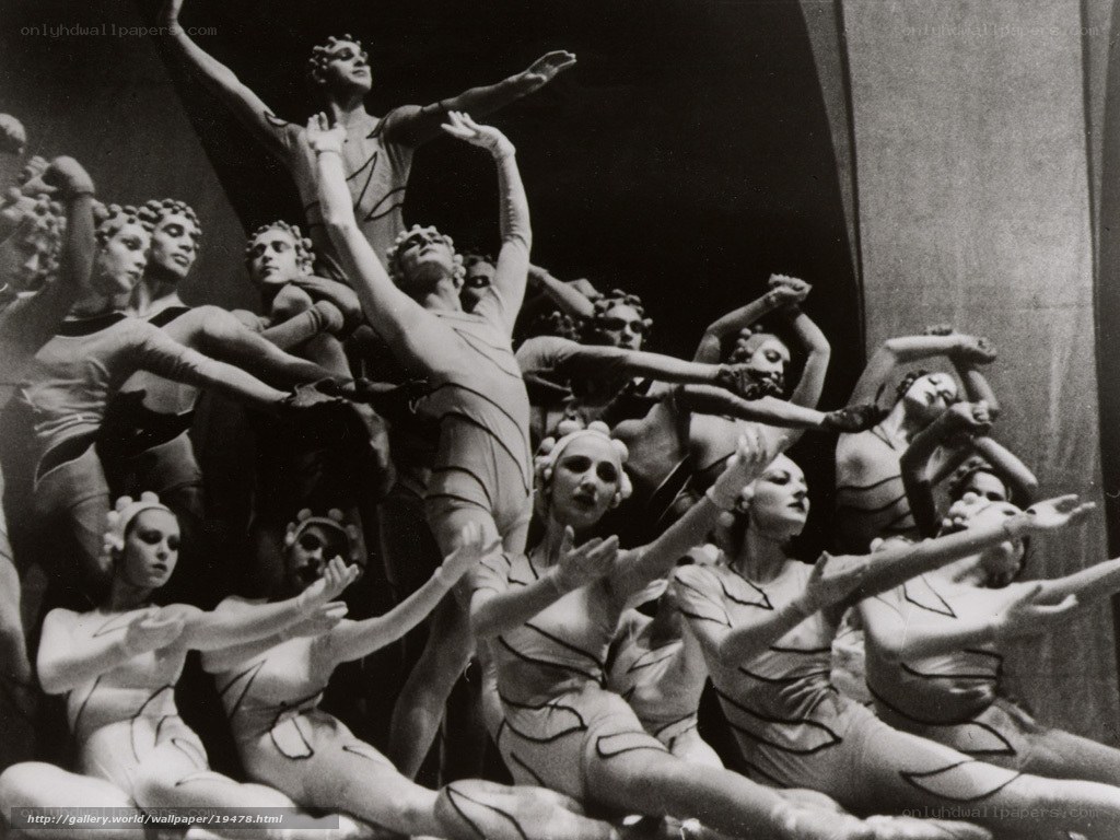 Ballet dancers in performance