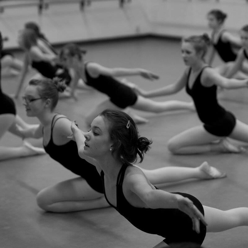 Ballet dancers in practice
