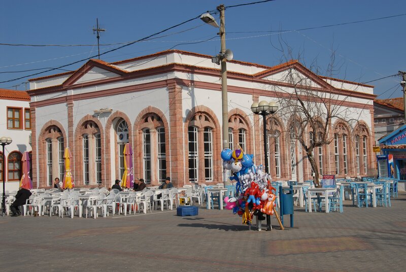 Balloon Vendor in Plaza