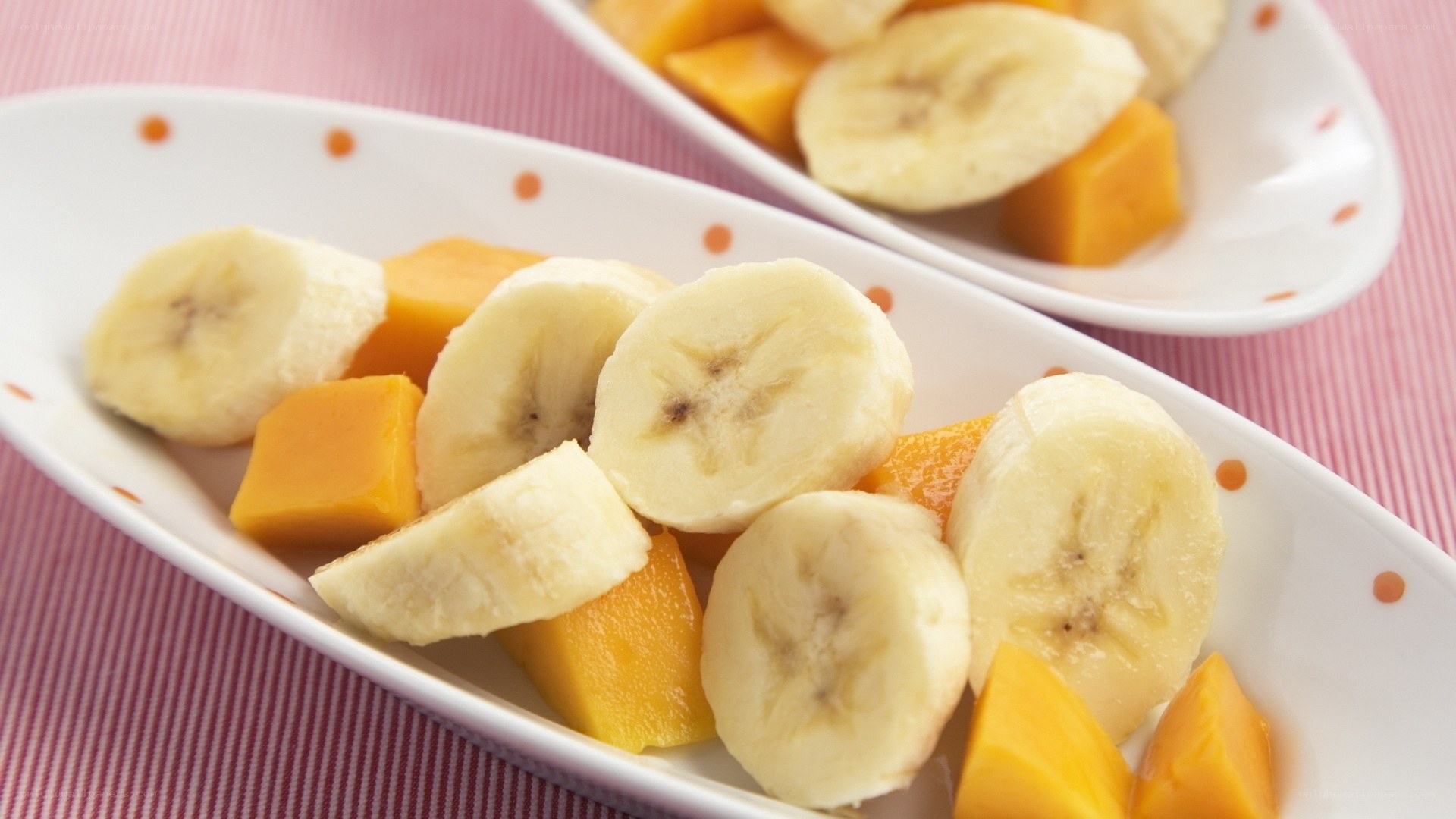 banana and mango fruit salad