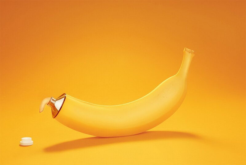 banana-shaped tube