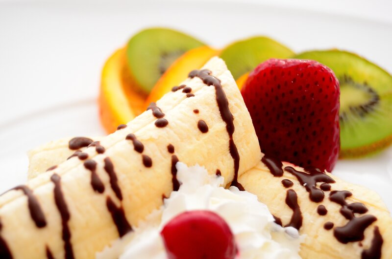 banana split with fruit