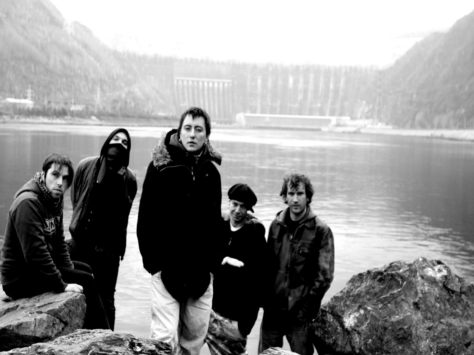 band at a dam