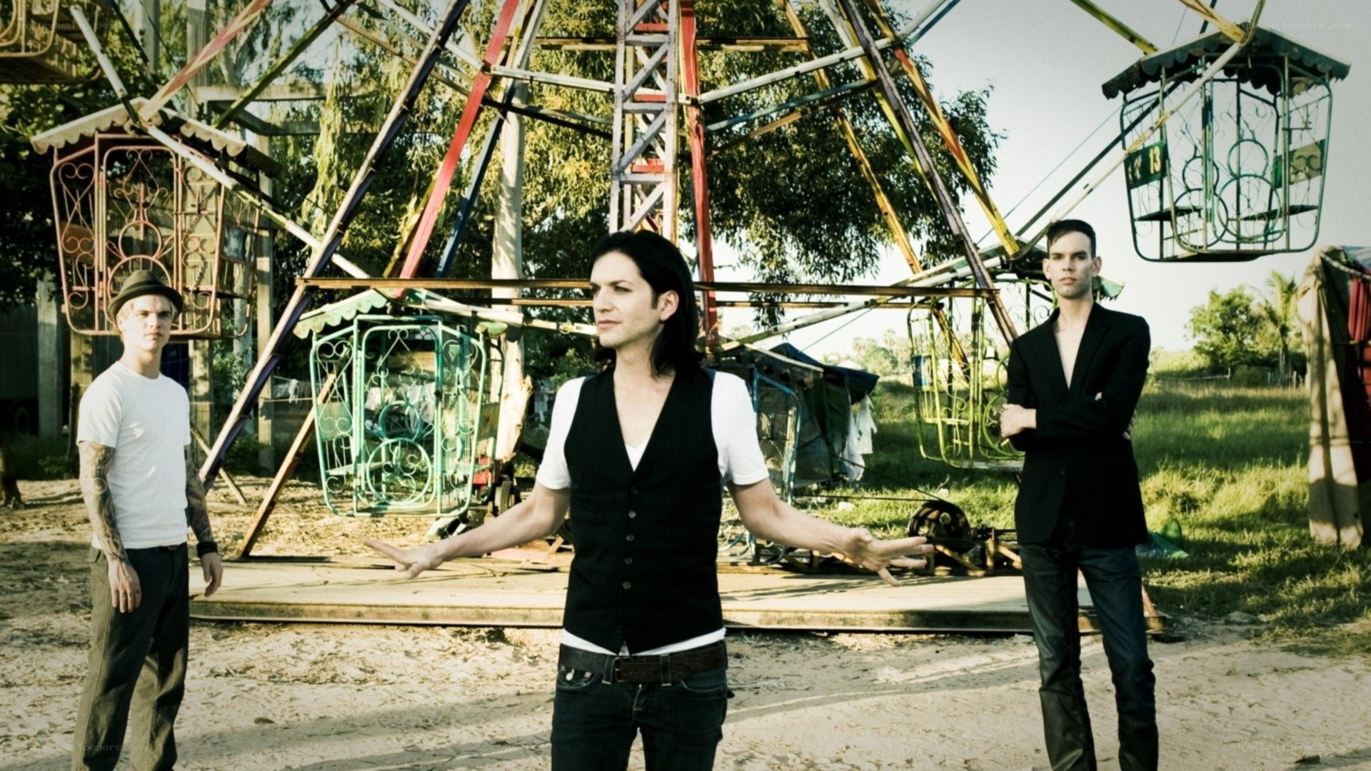 band at abandoned carnival