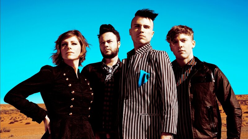 Band in Desert