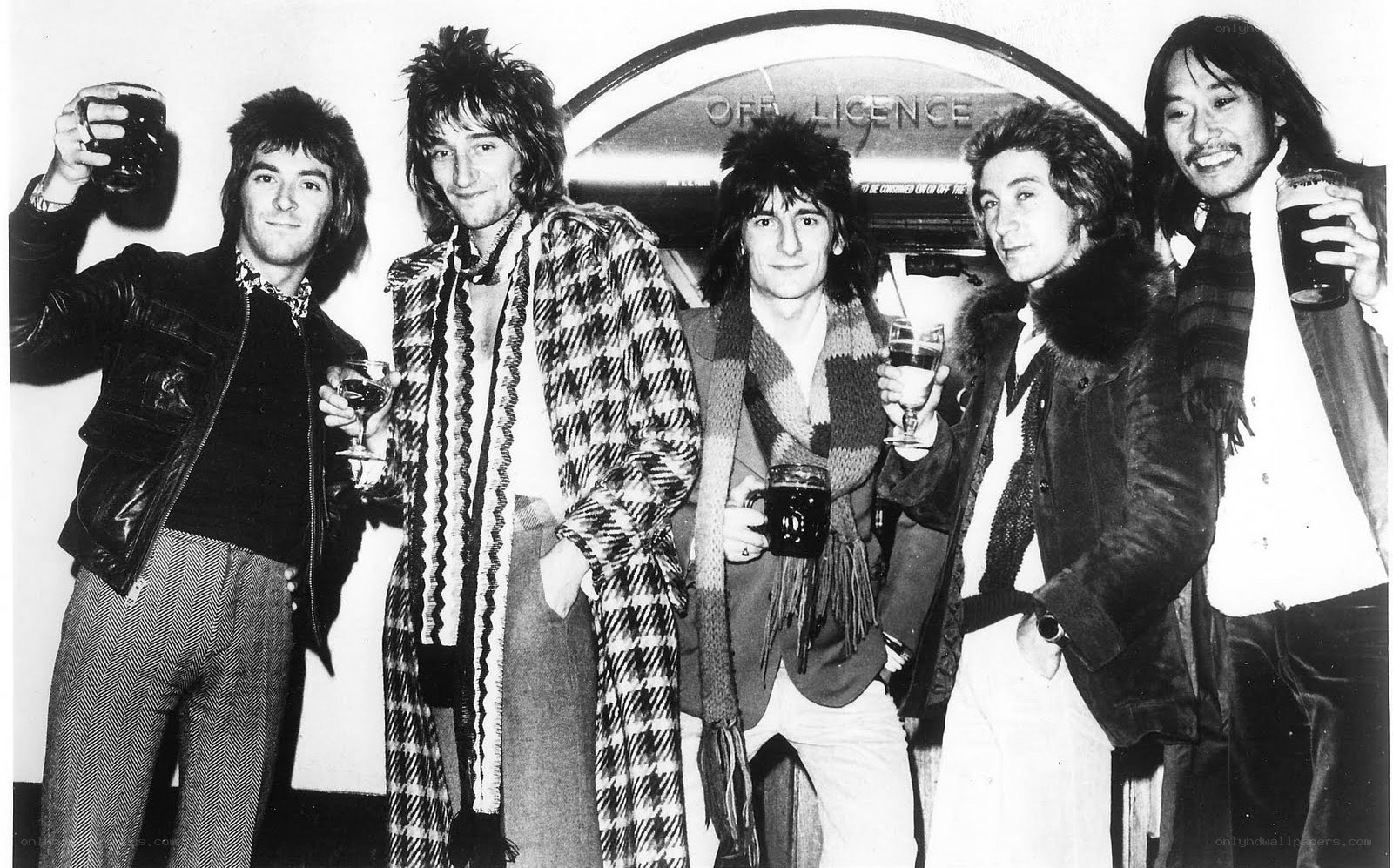 band members at a pub