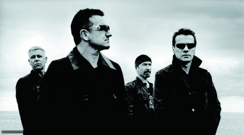 band members by the sea