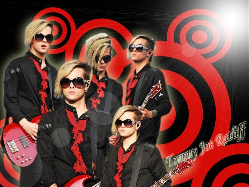 Band Members with Guitars — Black