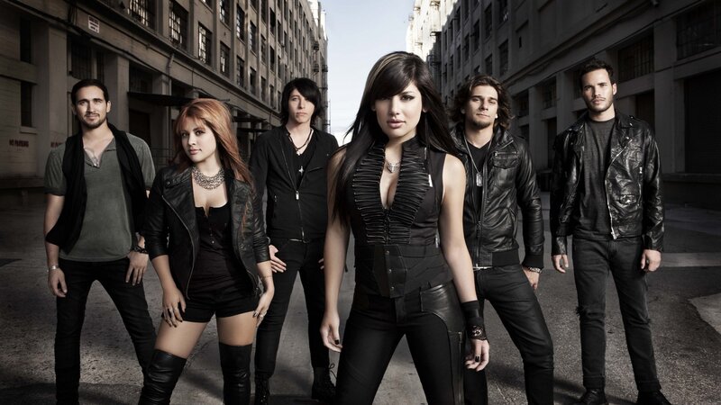 Band of Six People — Black