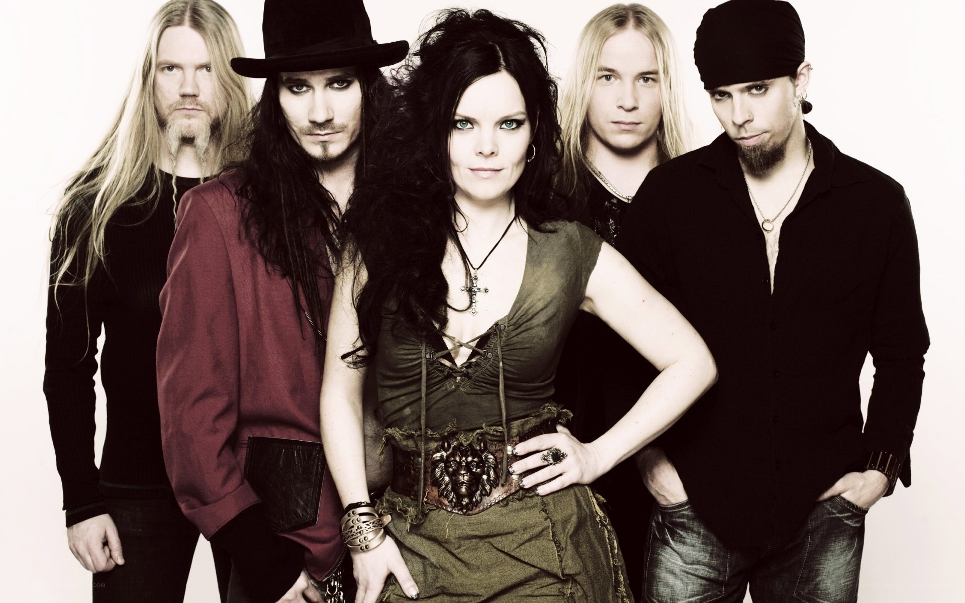 band portrait with female lead