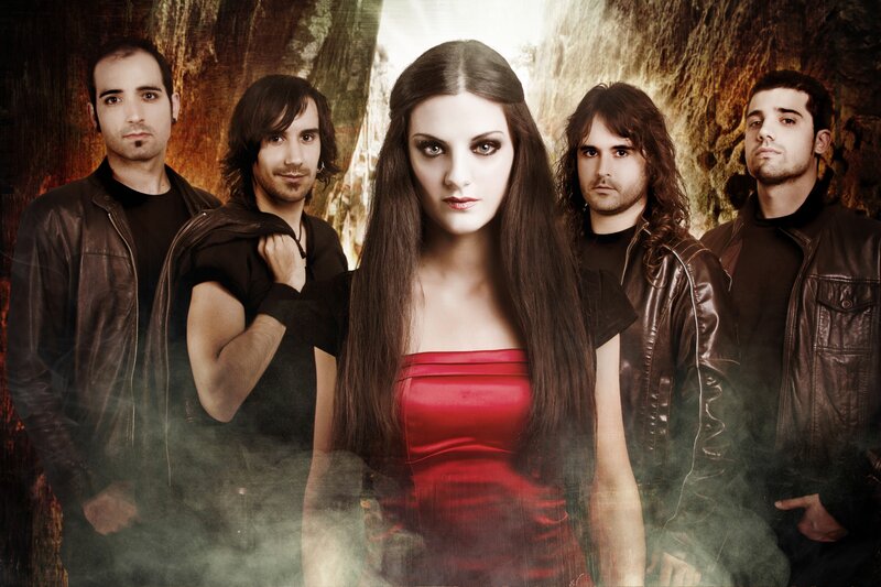 band with female vocalist
