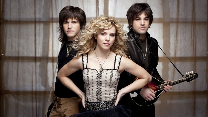 band with mandolin and blonde woman