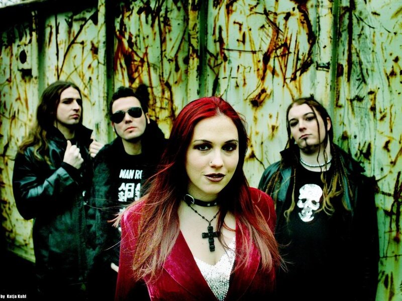 band with red-haired woman