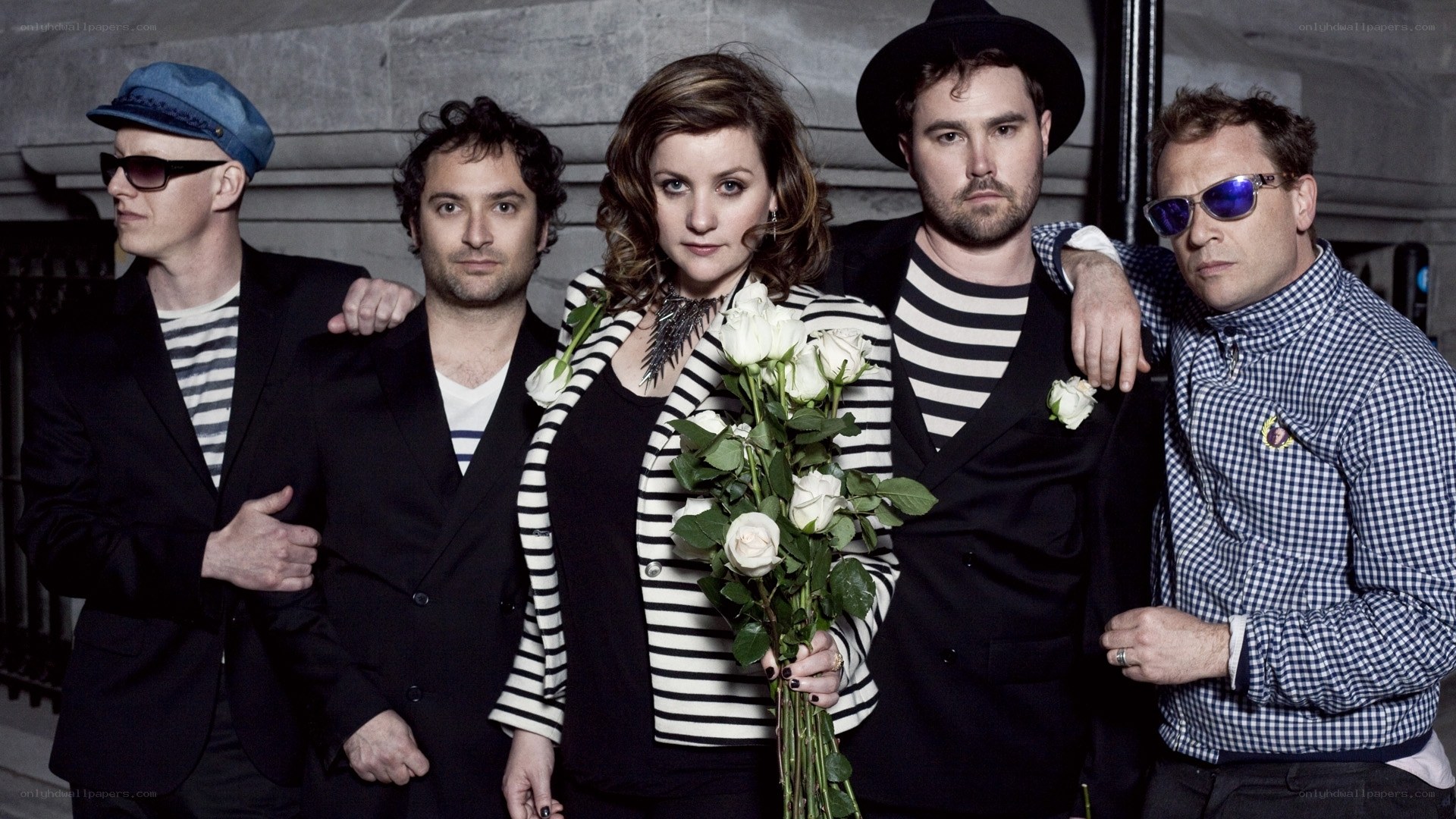 band with white roses