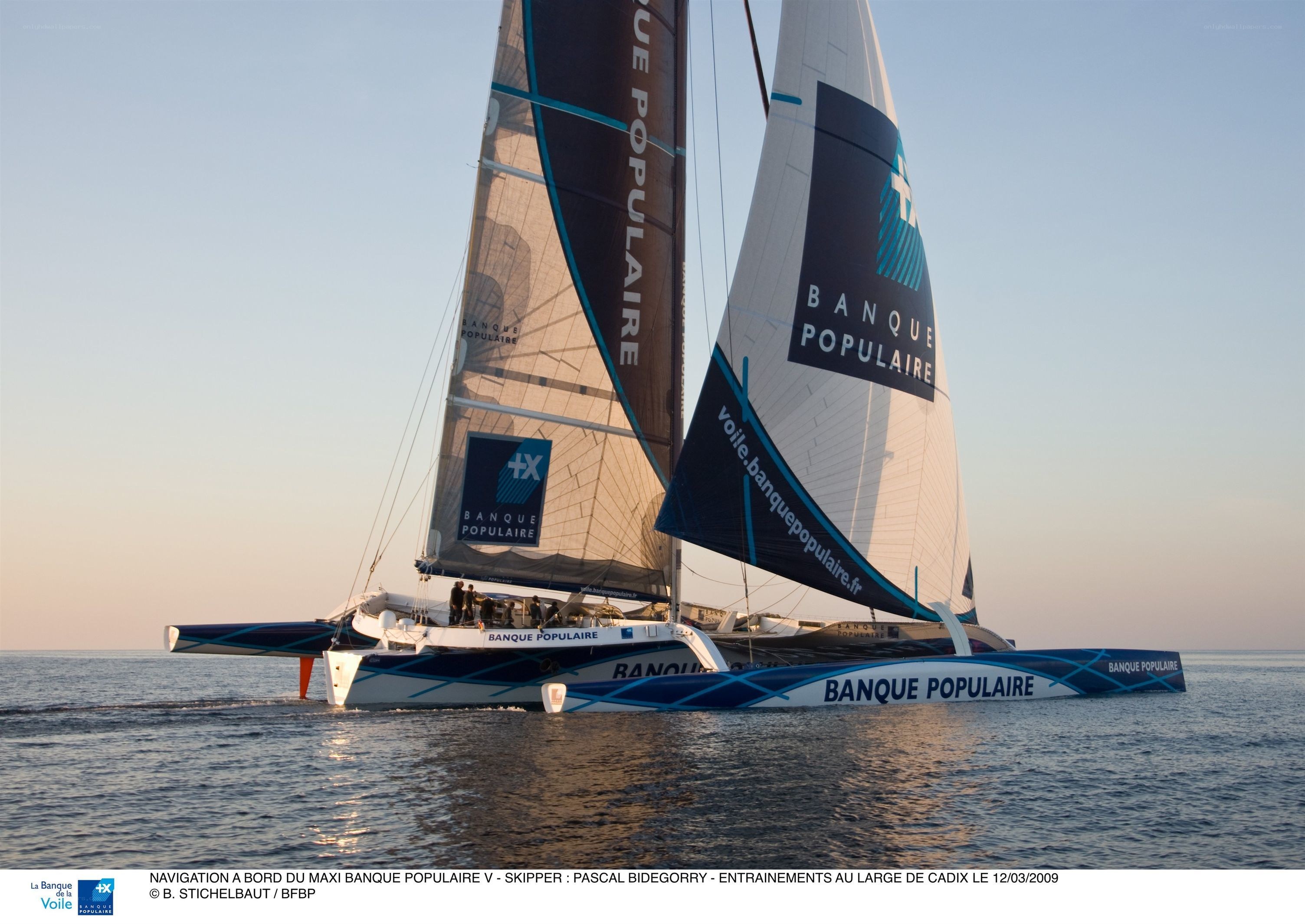 Banque Populaire V sailing