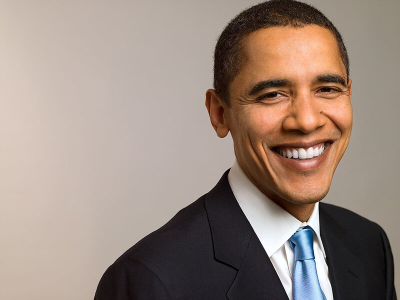 Barack Obama Smiling — Black