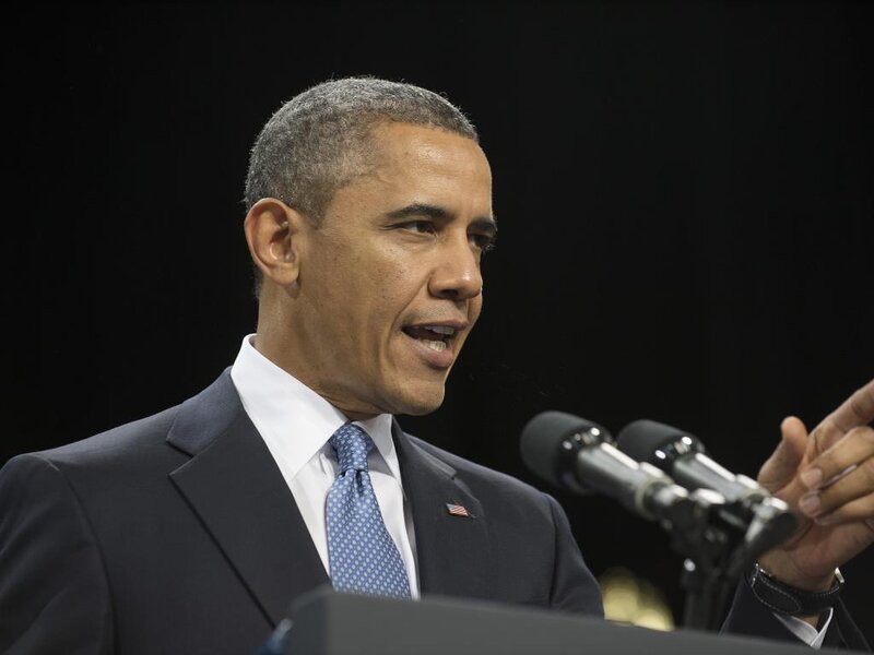 Barack Obama Speaking — Black
